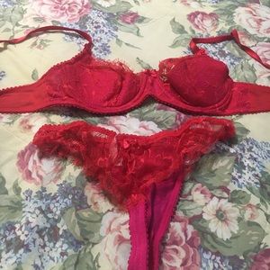 Vintage Victoria’s Secret Bra & Thong Set